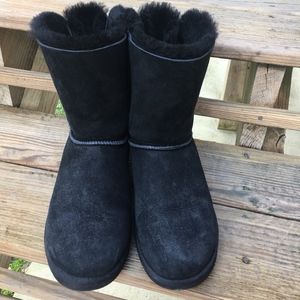 Black UGGS